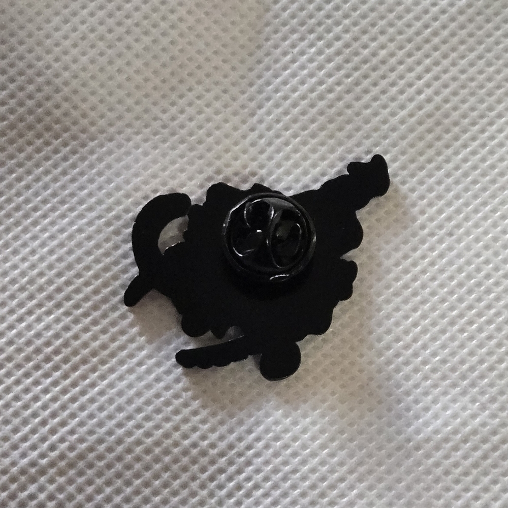 ๐๐ Mankey x Inosuke Enamel Pin - Picture 5 of 5